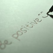 Ocho consejos que te ayudarán a mantener una actitud positiva en tu entorno